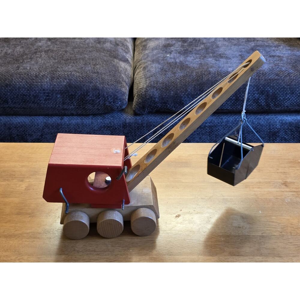 Vintage KINDERKRAM Spiel gut Wooden Bucket Crane RED GERMANY TOY Konrad Keller